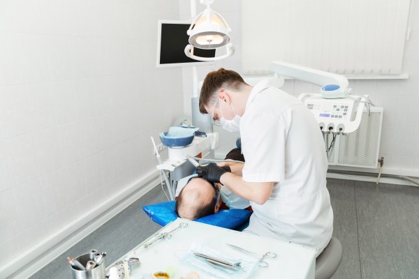 Signs A Broken Tooth Is An Emergency